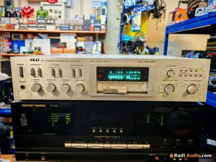 AKAI AM-U04