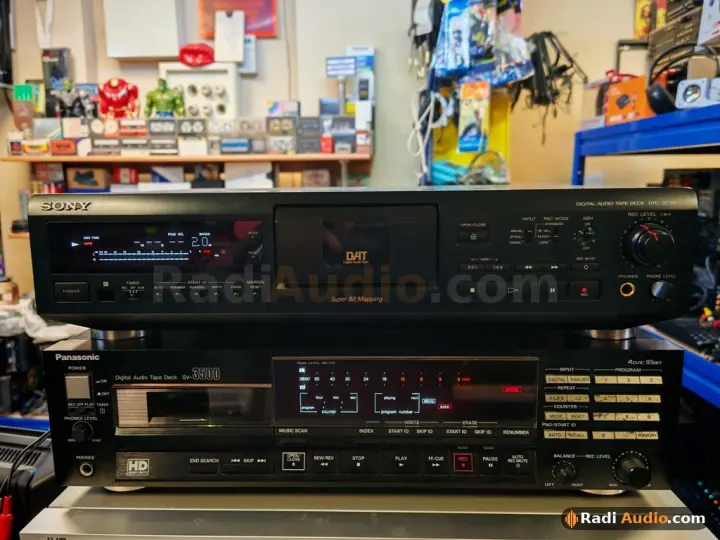 SONY DTC-ZE700