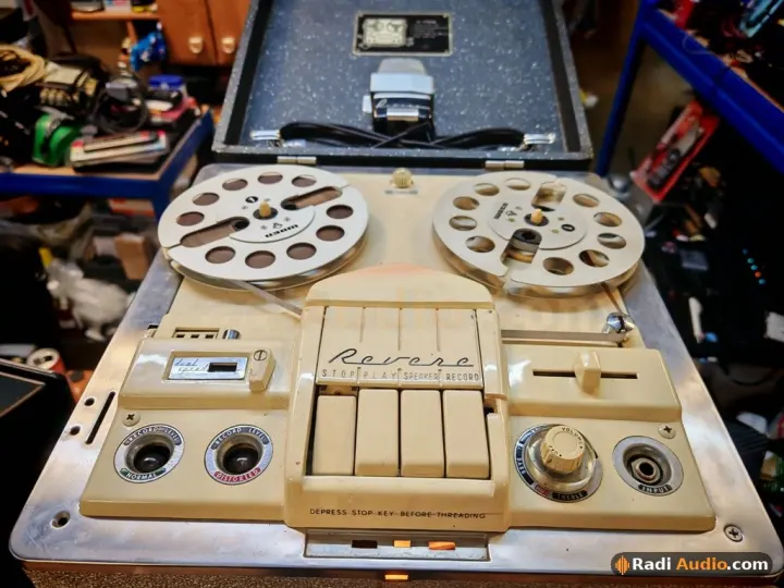 REVERE STEREO T-204