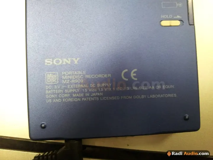 SONY MZ-R909