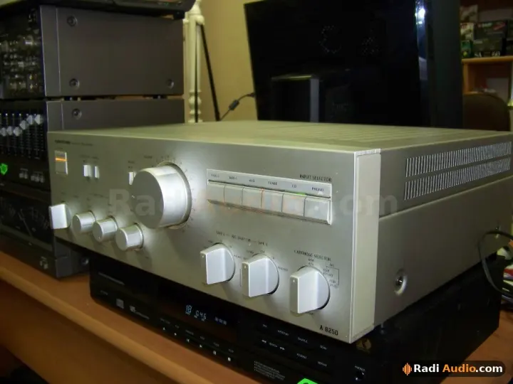 ONKYO INTEGRA A-8250