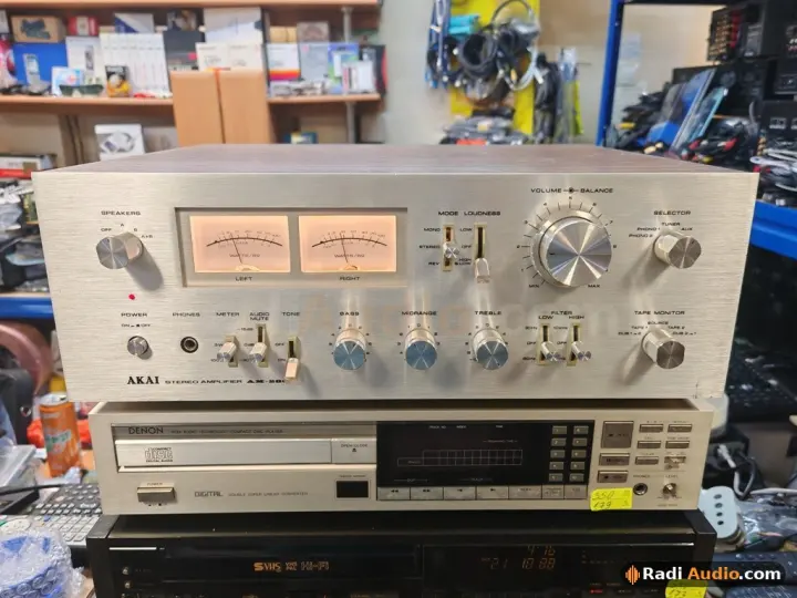 AKAI AM-2800