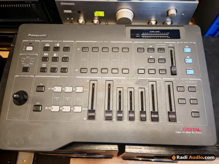 PANASONIC WJ-AVE5