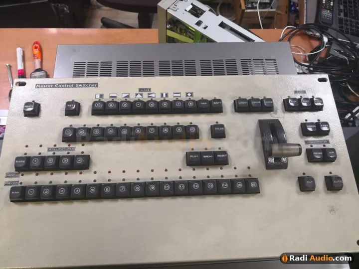 MASTER CONTROL SWITCHER