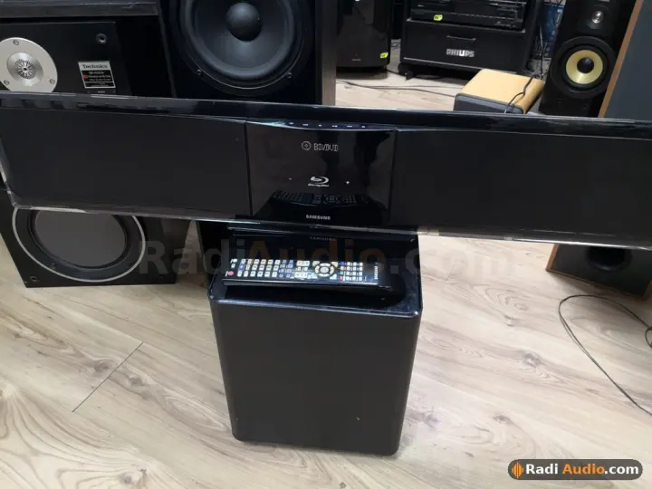 SAMSUNG HT BD8200